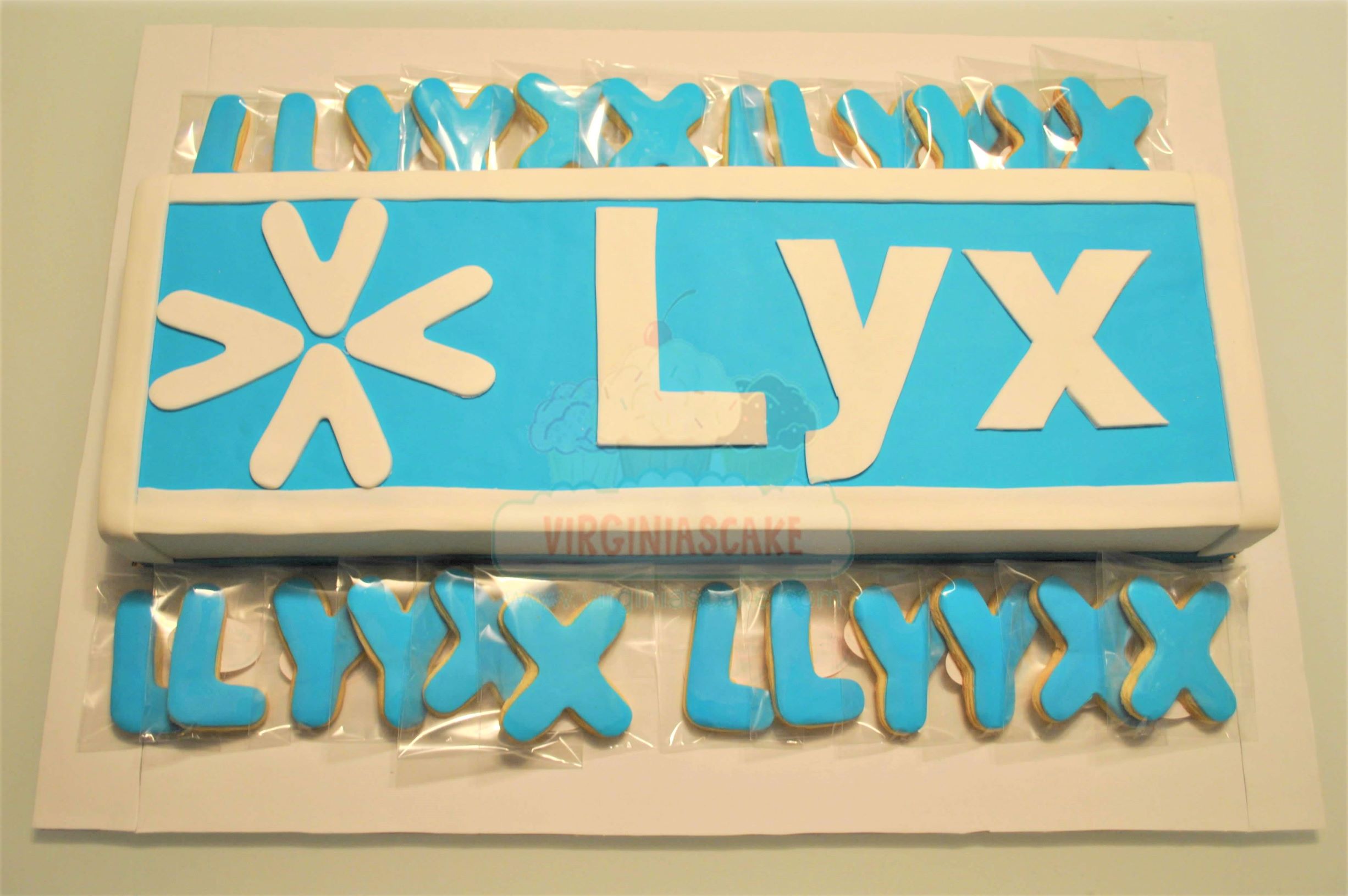 Tarta Para empresa LYX 